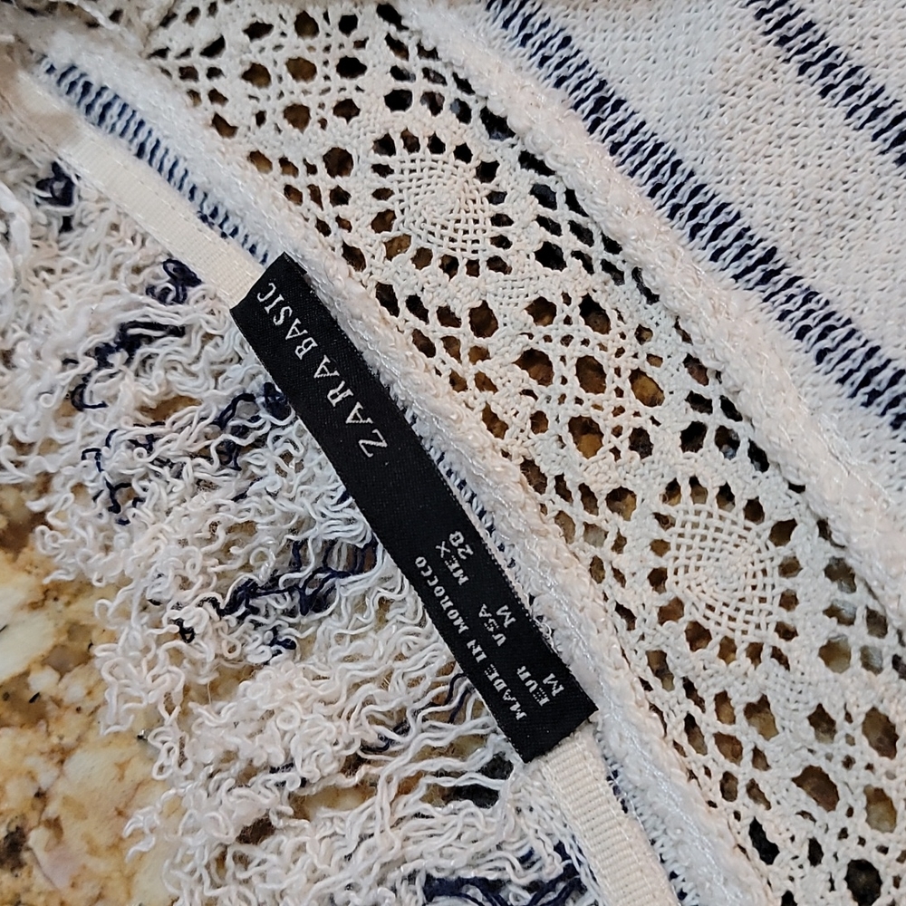 Like New Condition Zara Basic - image 4